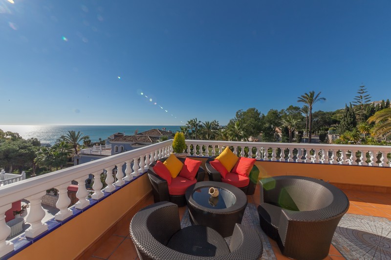 Costa del Sol villa with plenty of sparkle